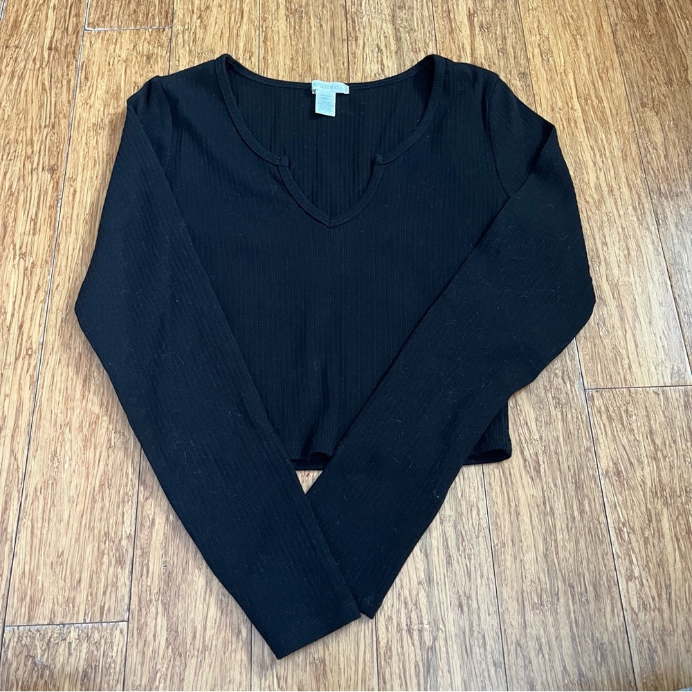 Bozzolo Black V-neck Long Sleeve Top